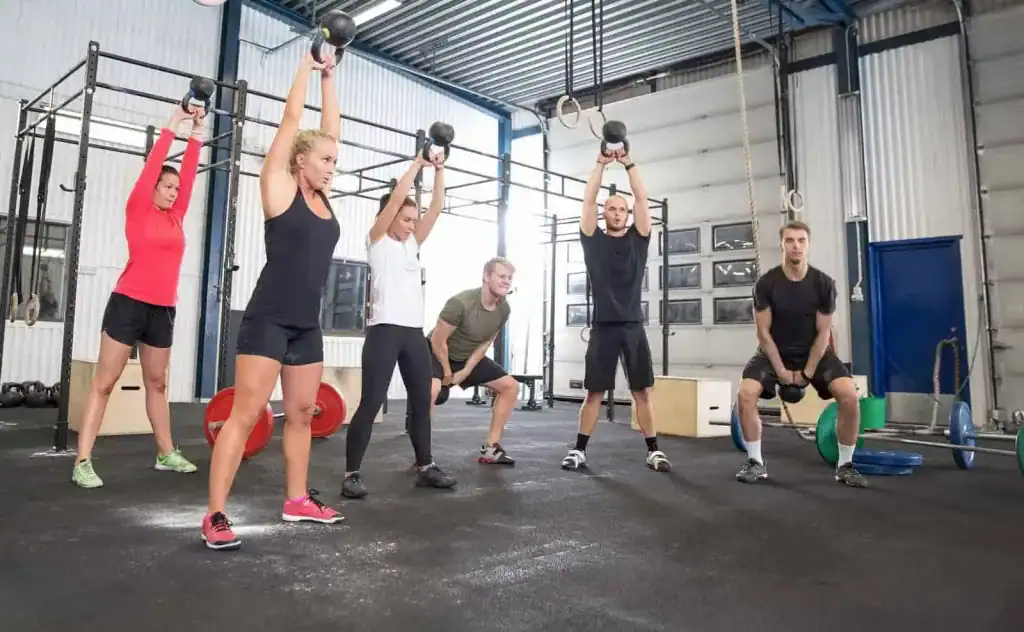 Fitness-class-kettlebells-opt-2-1-2-3-1-1-1