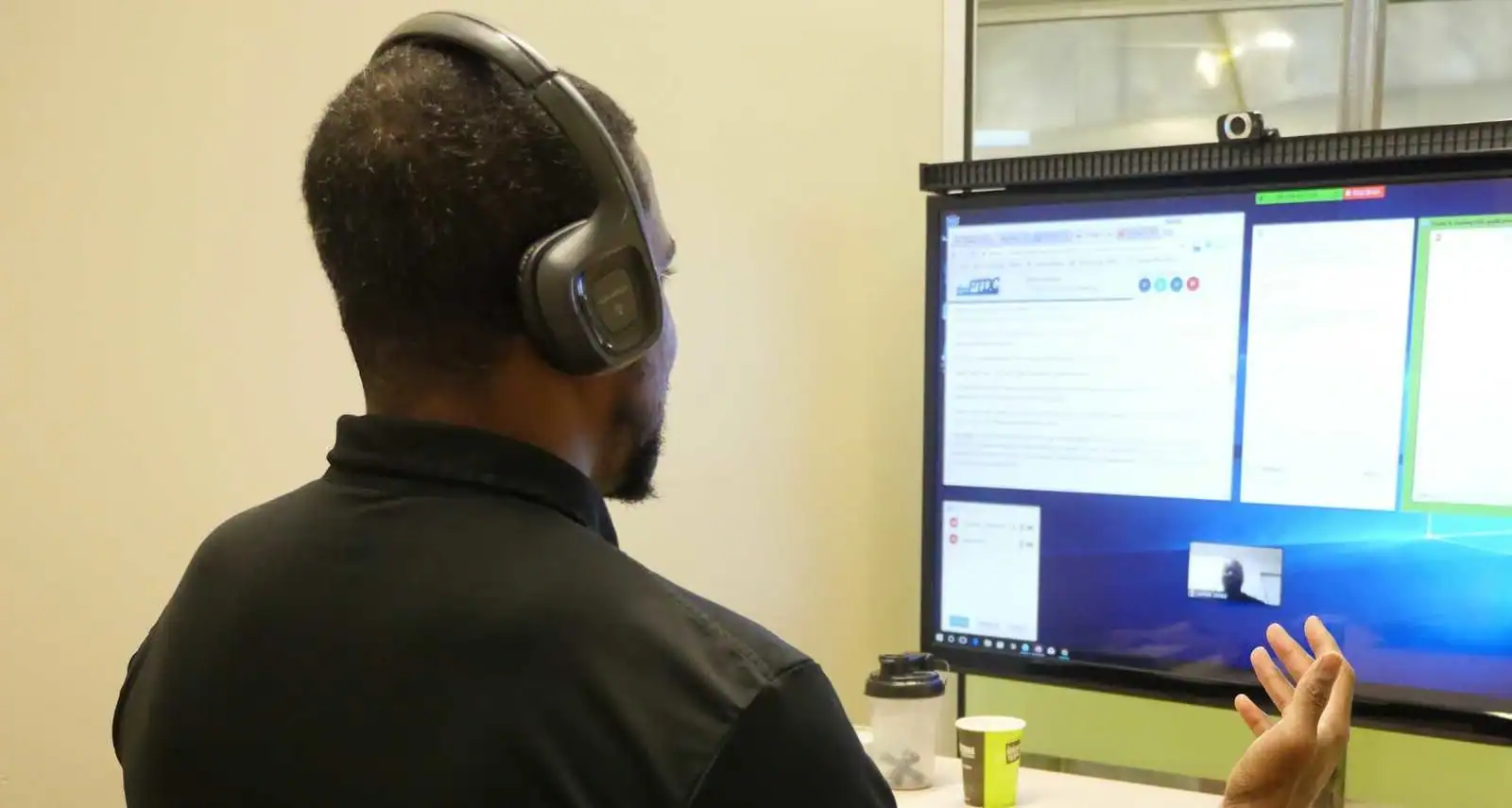 bu professor teaching online class