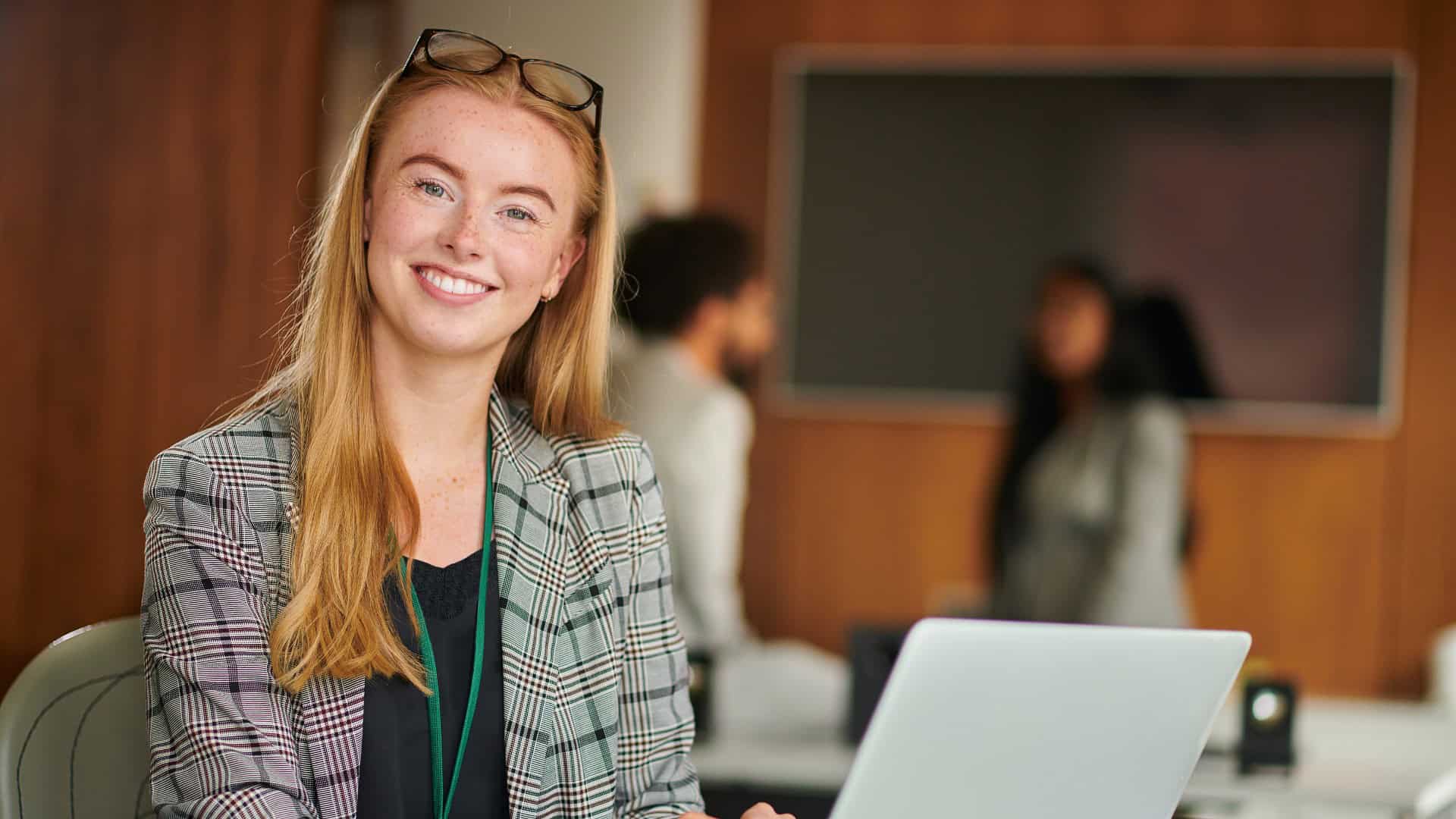 How to Become a Paralegal Online: Everything You Need to Know